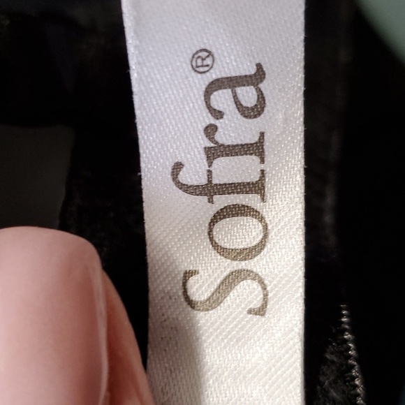 SOFRA, BLACK BRA, NWT. 38B. Razorback converter. Light padded. With wire. - Picture 7 of 10